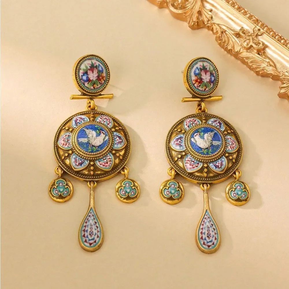 Vintage Dangle Earrings Q471